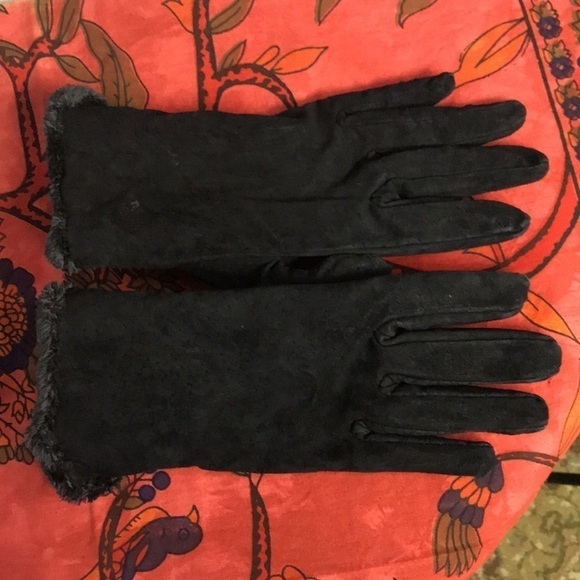 Women’s Black Suede Gloves with Fleece lining Size M Excellent Condition - Picture 3 of 8